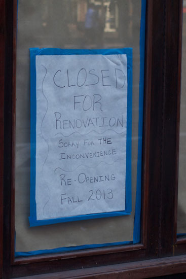 The renovations notice posted on the window of Rino Trattorina