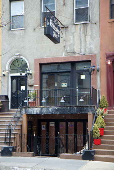 The exterior of the closed Broadway Joe