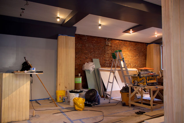 The interior of the incoming Snack Taverna